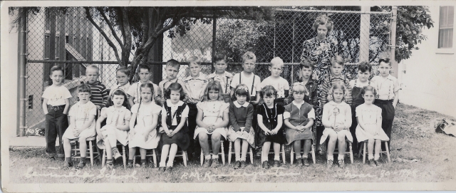 1948 - KINDERGARTEN 
Centinela Elementary
(Photo courtesy of Jim Skelton)